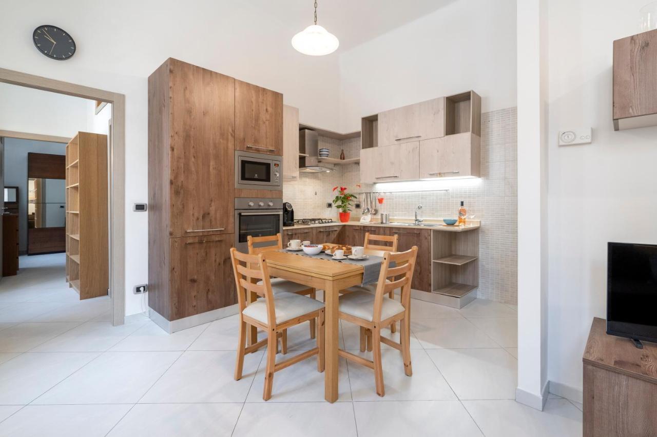 La Casa Di Gio - Stazione & Policlinico Apartment Bari Kültér fotó