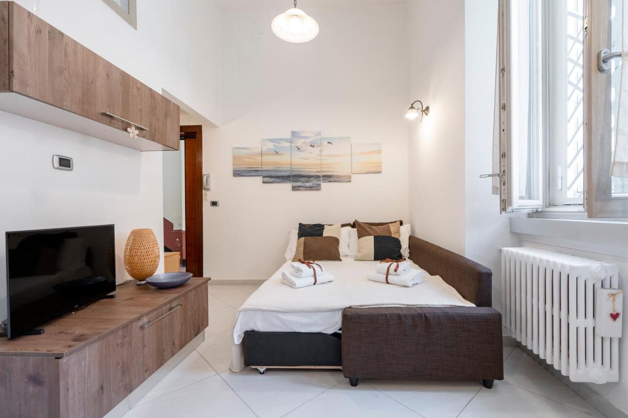 La Casa Di Gio - Stazione & Policlinico Apartment Bari Kültér fotó